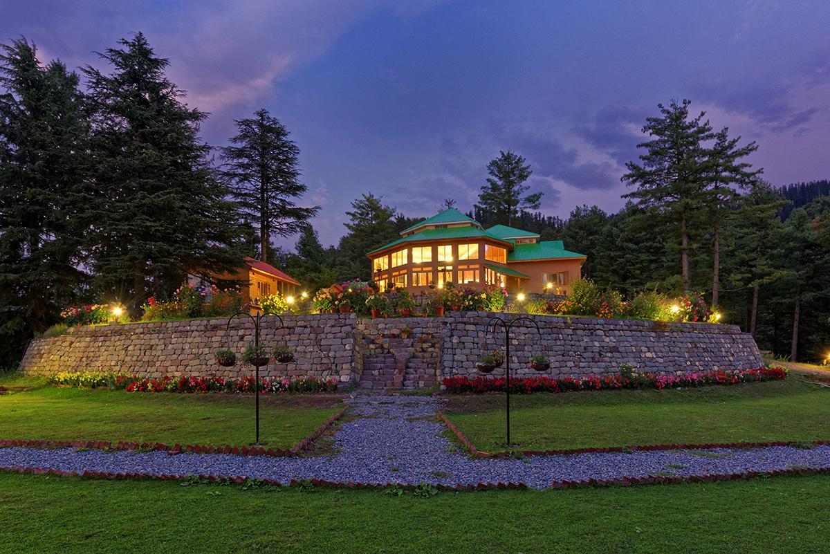 Arcadian Sprucewoods Hotel Shogran Exterior photo